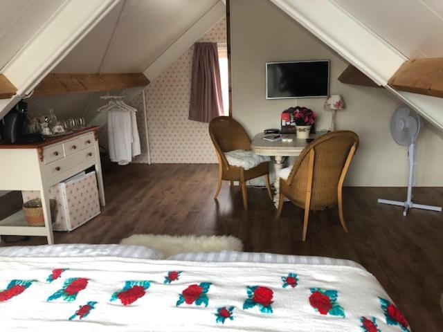 Bed and Breakfast La Vie En Rose Зирикзе Экстерьер фото